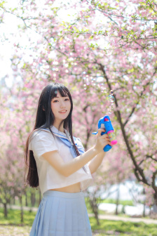 19岁白人女RAPPER